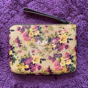 Patricia Nash Cassini Wristlet Antique Rose